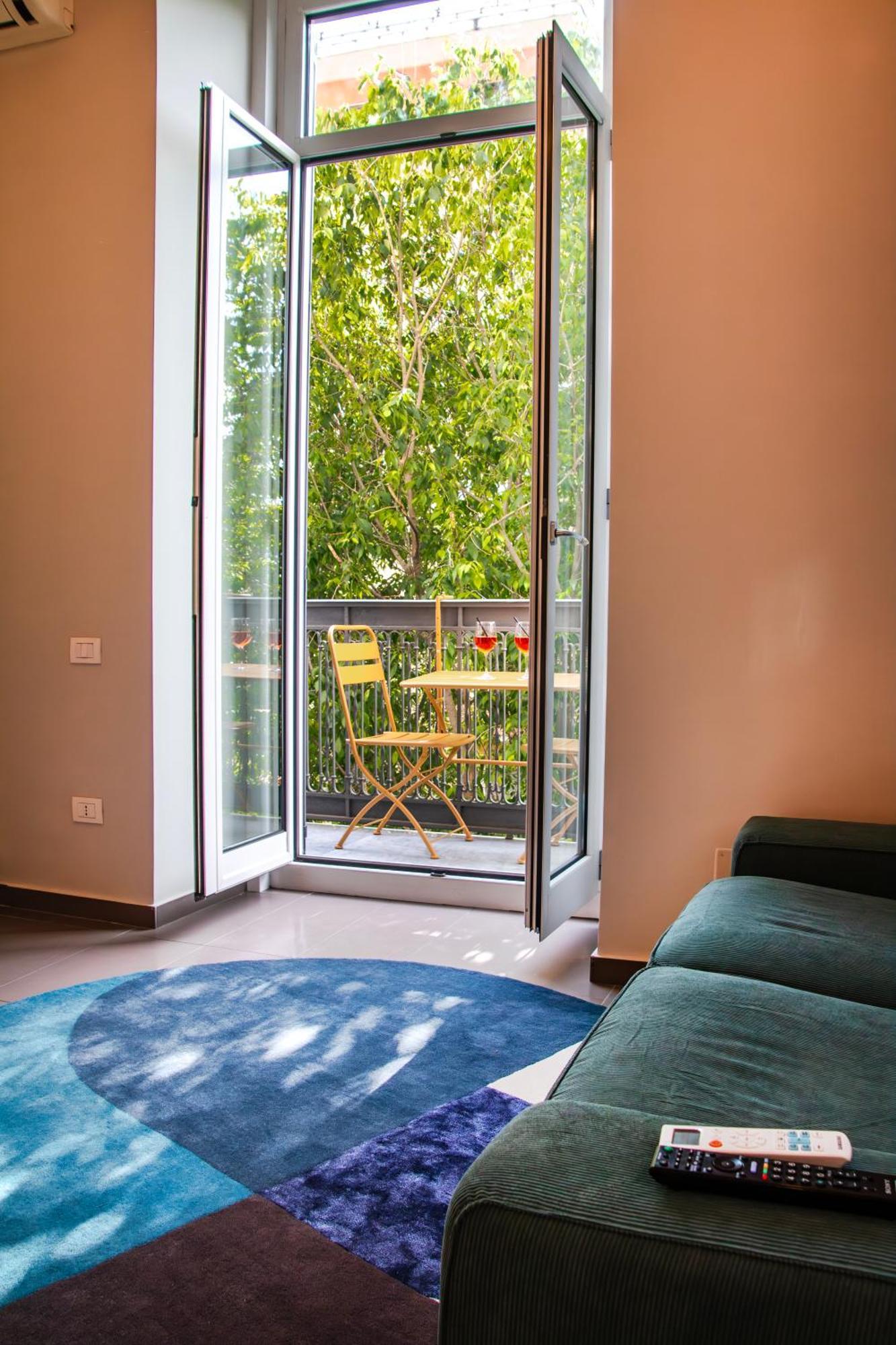 Appartement Dimora Bernini à Naples Extérieur photo