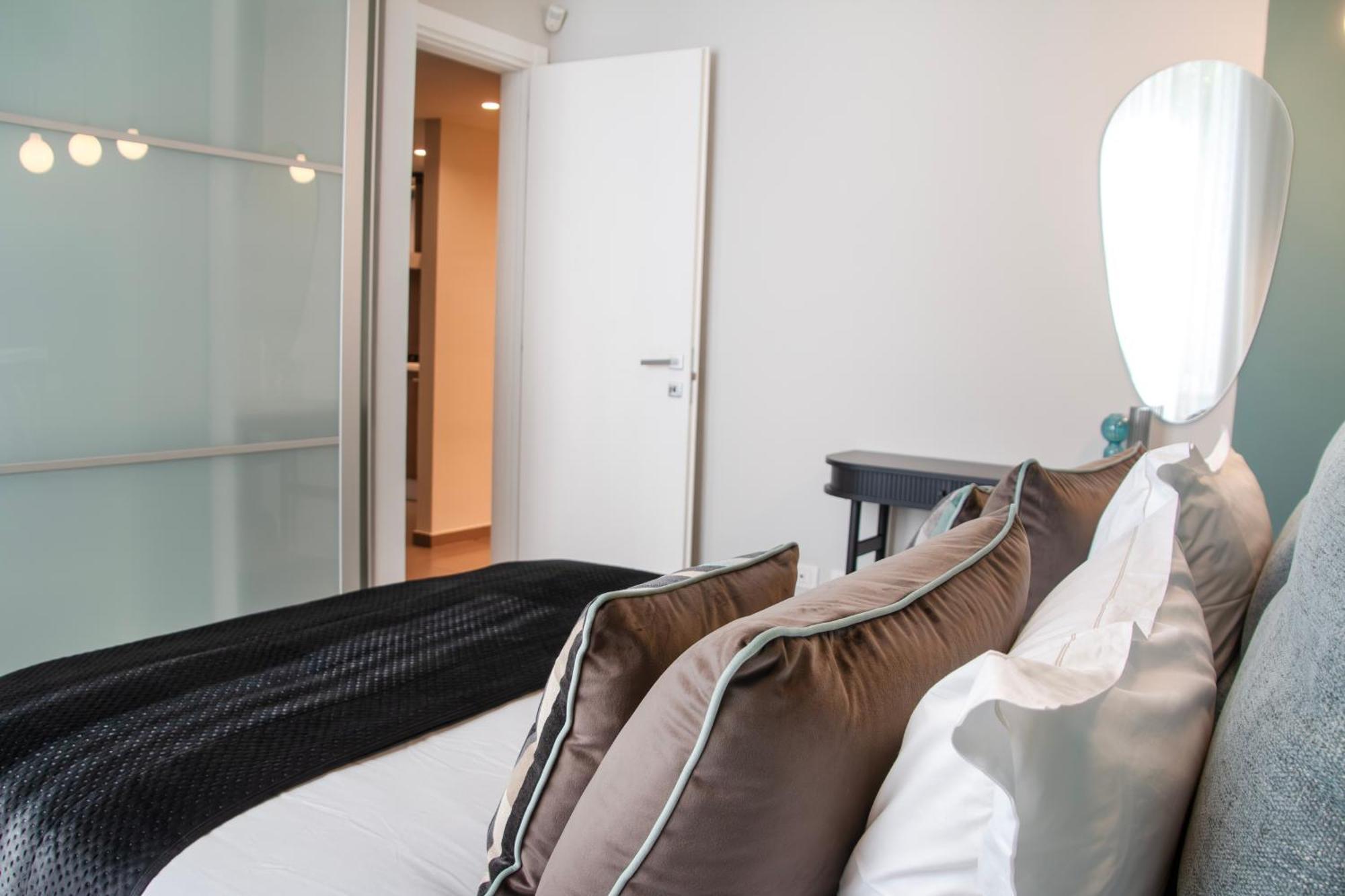 Appartement Dimora Bernini à Naples Extérieur photo